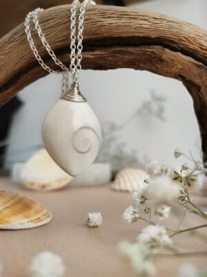 collier œil de sainte Lucie